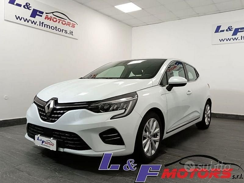 Usata Renault Clio V 140 CV (102 kW) 2022 Bianco Berlina