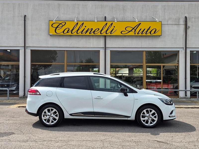 Begagnad Renault Clio V LIMITED 90 HK (66 kW) 2021 Vit Halvkombi