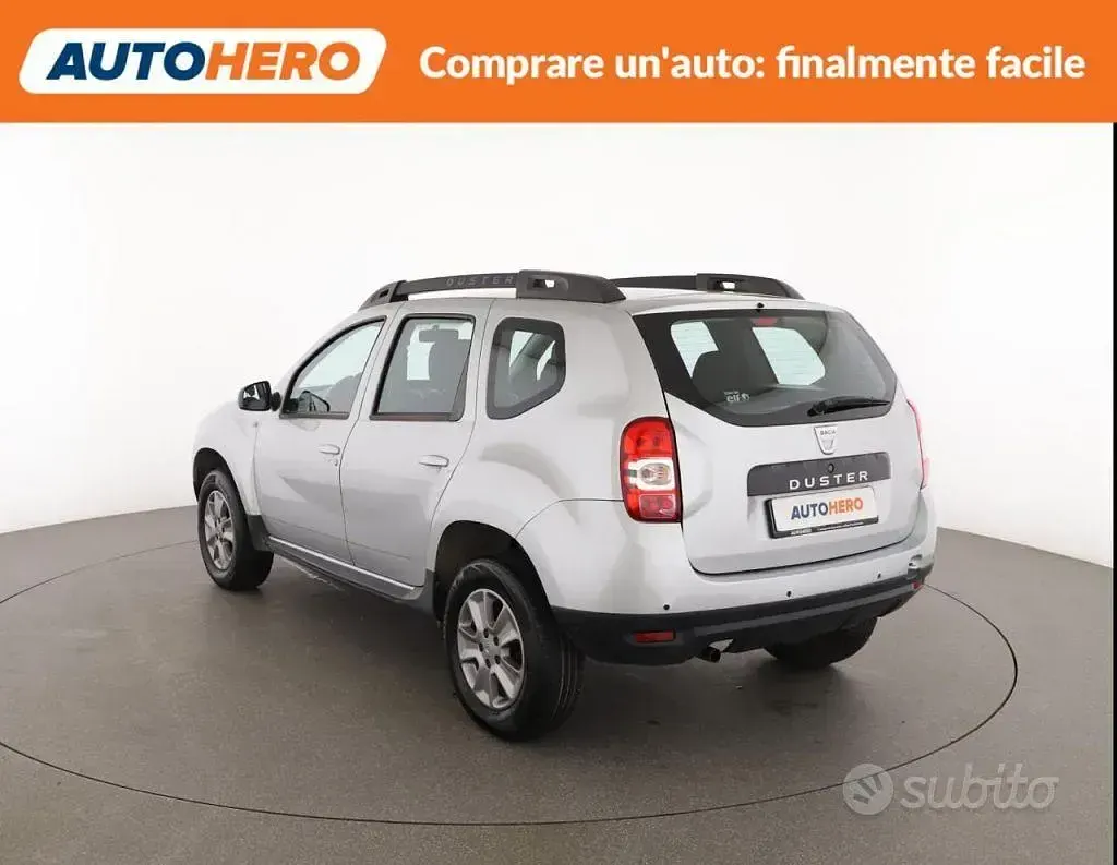 Usata Dacia Duster Lauréate 110 CV (80 kW) 2015 Grigio SUV