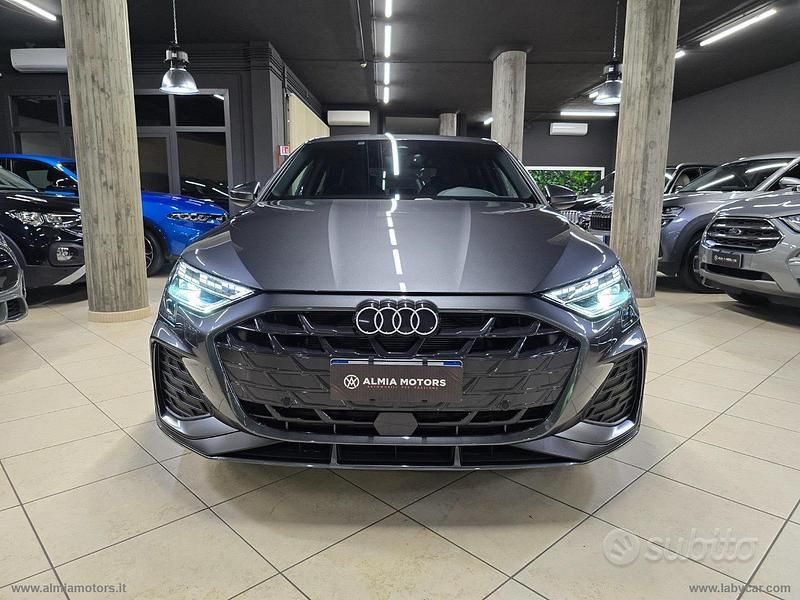 Usata Audi A3 Comfort 150 CV (110 kW) 2024 Grigio Berlina