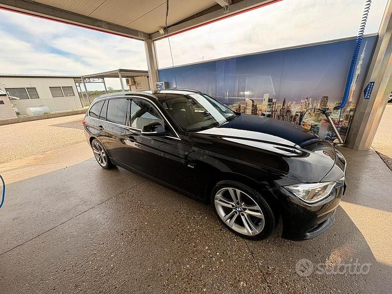 Usata BMW 316 Sport Line 116 CV (85 kW) 2015 Nero Station wagon
