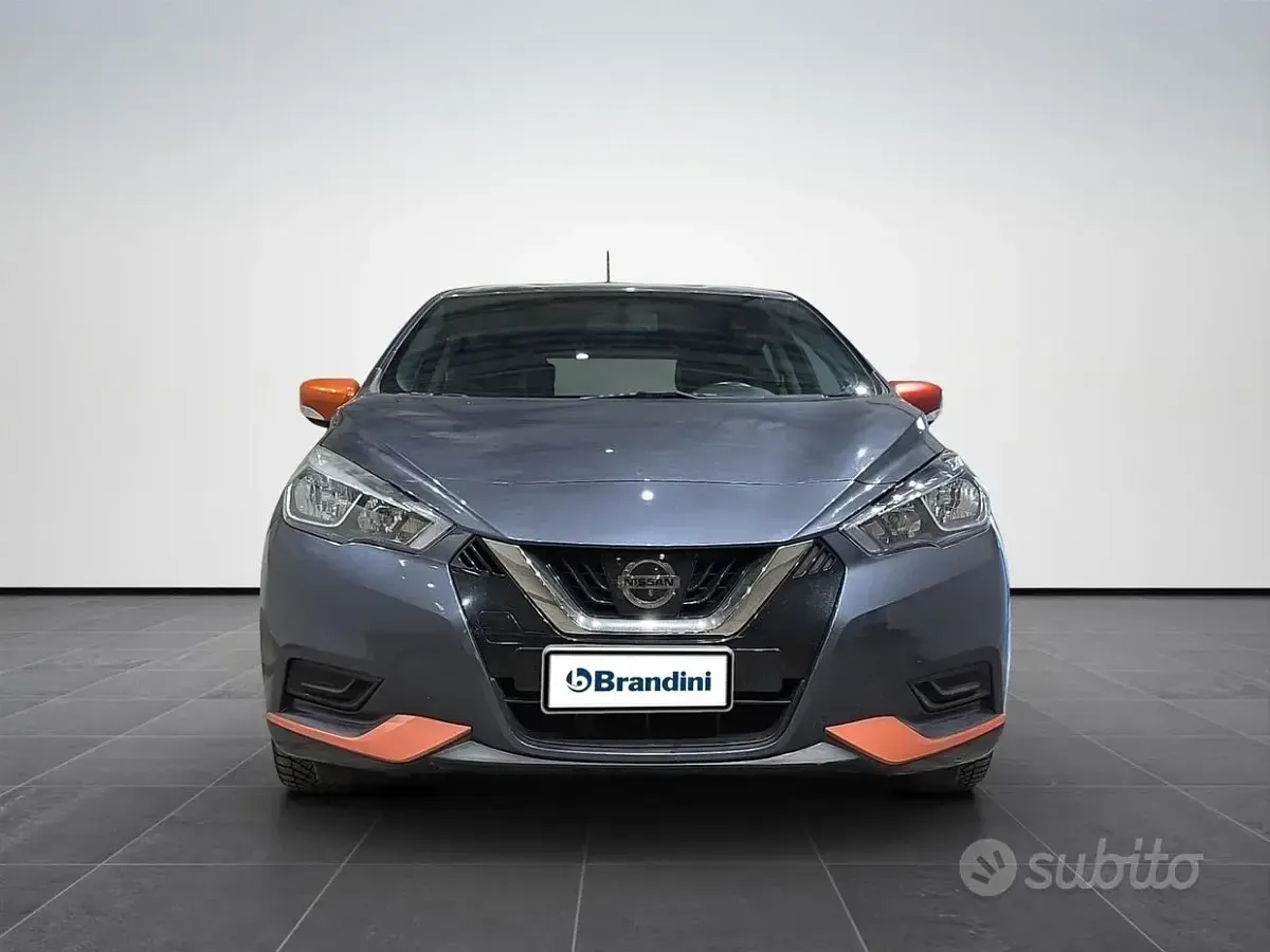 Usata Nissan Micra Tekna 90 CV (66 kW) 2017 Grigio Utilitaria