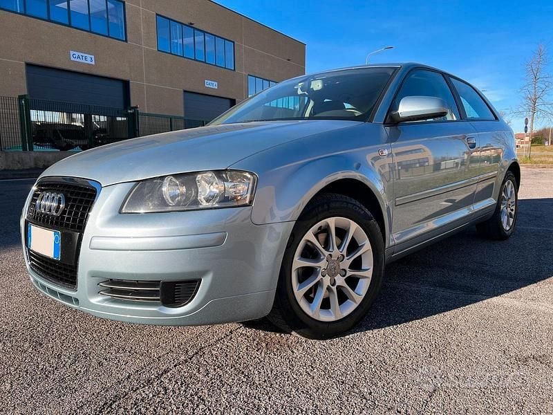 Usata Audi A3 140 CV (102 kW) 2007 Blu Utilitaria