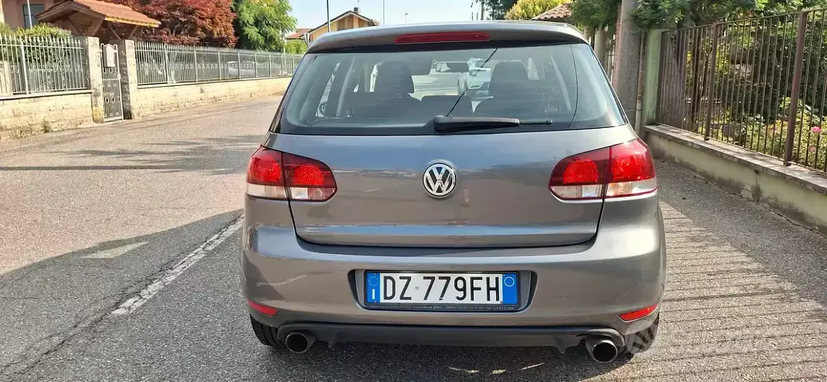 Usata VW Golf VI Highline 122 CV (89 kW) 2009 Grigio Utilitaria