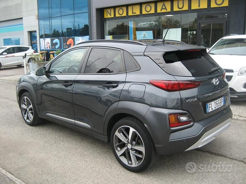 Usata Hyundai Kona Xpossible 120 CV (88 kW) 2018 Grigio SUV