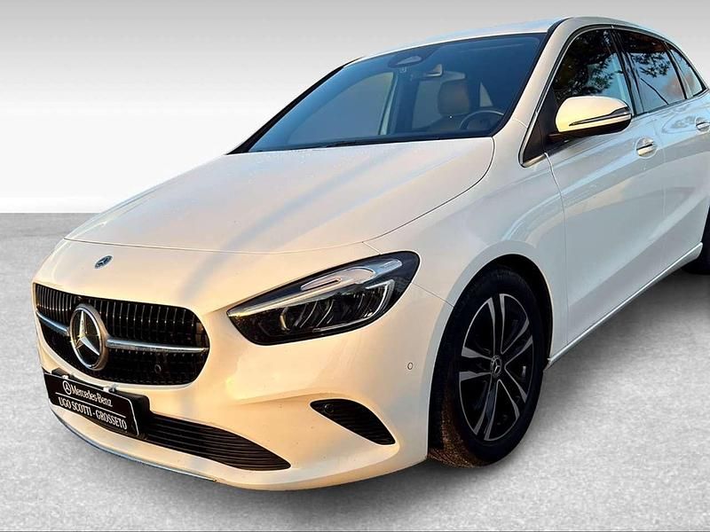 Usata Mercedes B180 Advanced Plus 116 CV (85 kW) 2023 Bianco Monovolume