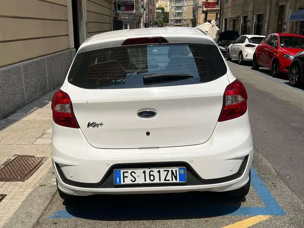 Usata Ford Ka Ultimate 86 CV (63 kW) 2018 Bianco Berlina