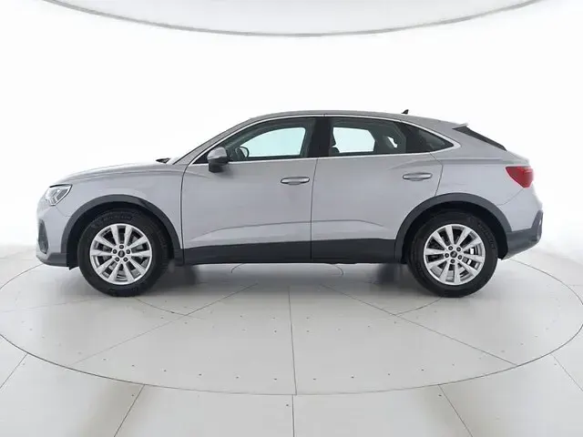 Usata Audi Q3 Sportback Business Plus 150 CV (110 kW) 2023 Argento fioretto metallizzato SUV