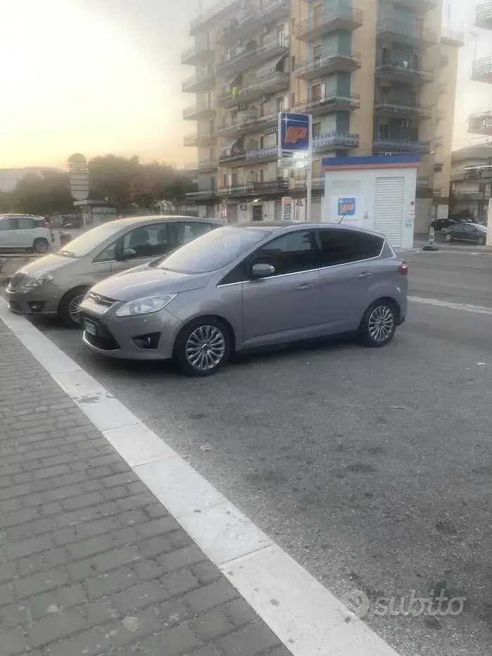 Usata Ford C-MAX 115 CV (84 kW) 2011 Grigio Monovolume