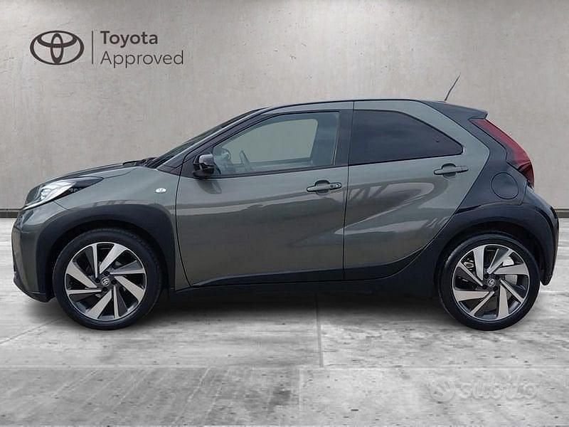 Usata Toyota Aygo X Lounge 72 CV (52 kW) 2022 Verde SUV