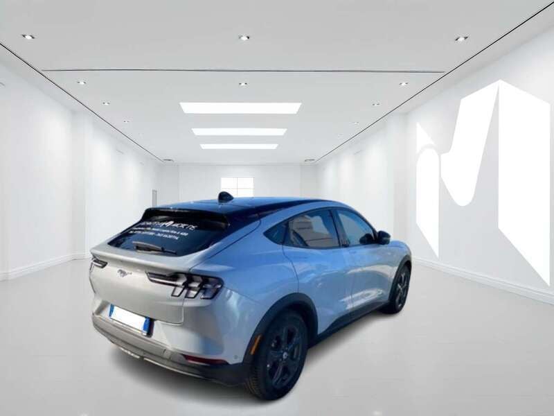 Usata Ford Mustang Mach-E Extended Range 200 kW (272 CV) 2023 Argento SUV
