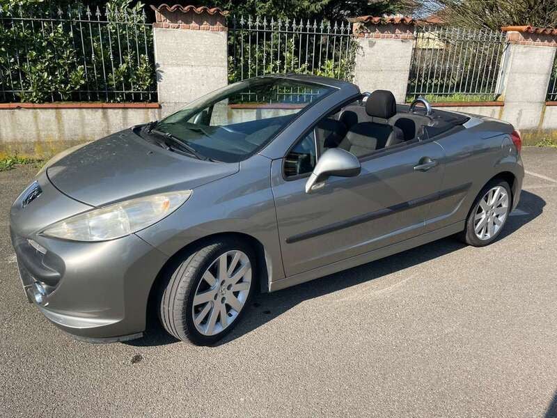 Usata 2009 Peugeot 207 CC Cabrio | 4490 € (Buon prezzo) - Immagine 1/4