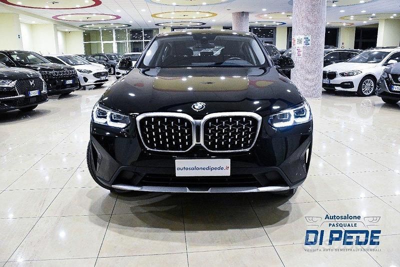 Usata BMW X4 190 CV (139 kW) 2023 Nero SUV