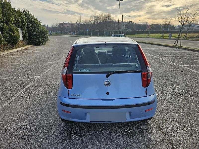 Usata Fiat Punto 2004 Blu Utilitaria