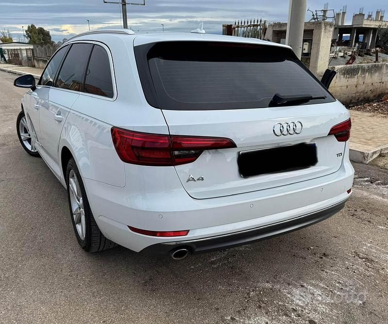 Usata Audi A4 140 CV (102 kW) 2017 Bianco Station wagon