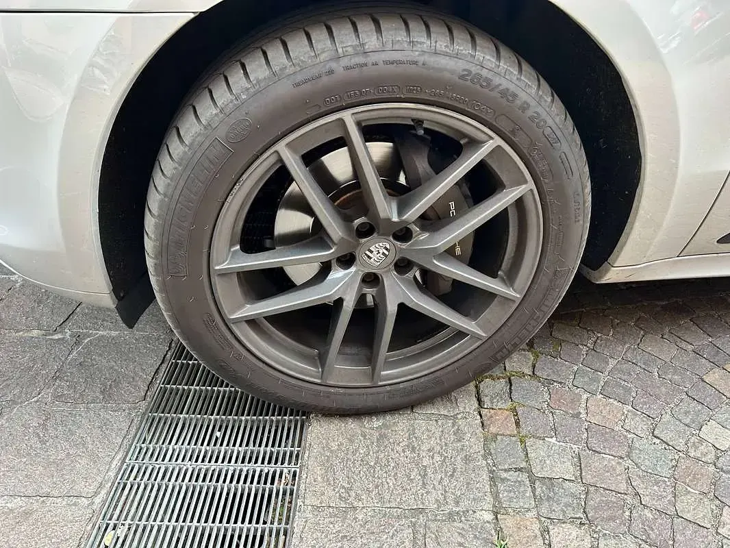 Usata Porsche Macan 265 CV (194 kW) 2022 Grigio SUV