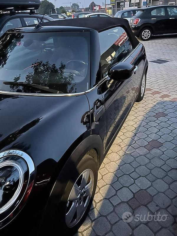 Usata Mini Cooper Cabriolet Essential 136 CV (100 kW) 2022 Nero Cabrio