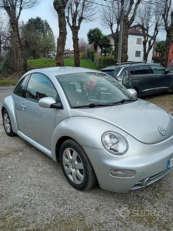 Usata VW New Beetle 2001 Grigio Utilitaria