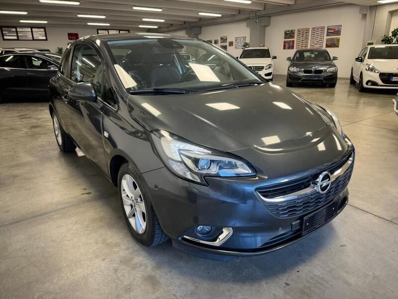 Usata Opel Corsa Innovation 95 CV (69 kW) 2017 Grigio Coupé