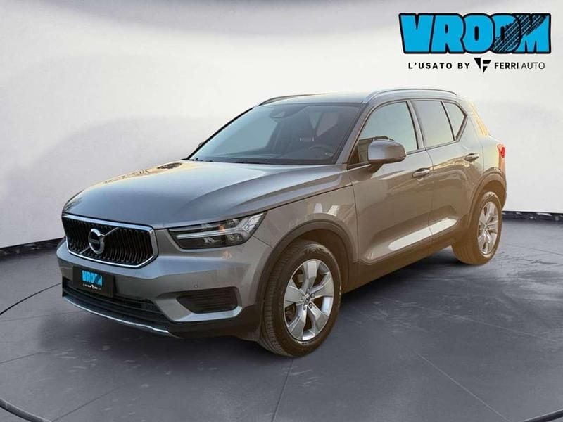 Usata Volvo XC40 Momentum 129 CV (94 kW) 2022 Grigio SUV