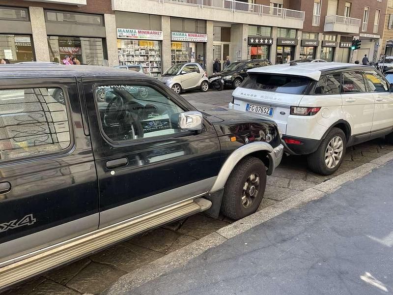 Usata Nissan Navara 129 CV (94 kW) 2001 Pick-up