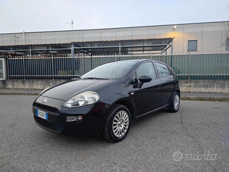 Usata Fiat Punto 69 CV (50 kW) 2014 Nero Utilitaria