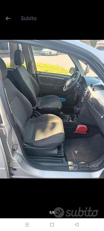 Usata Opel Meriva 2008 Grigio Monovolume