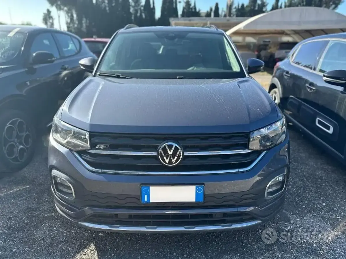 Usata VW T-Cross Style 110 CV (80 kW) 2022 Grigio SUV