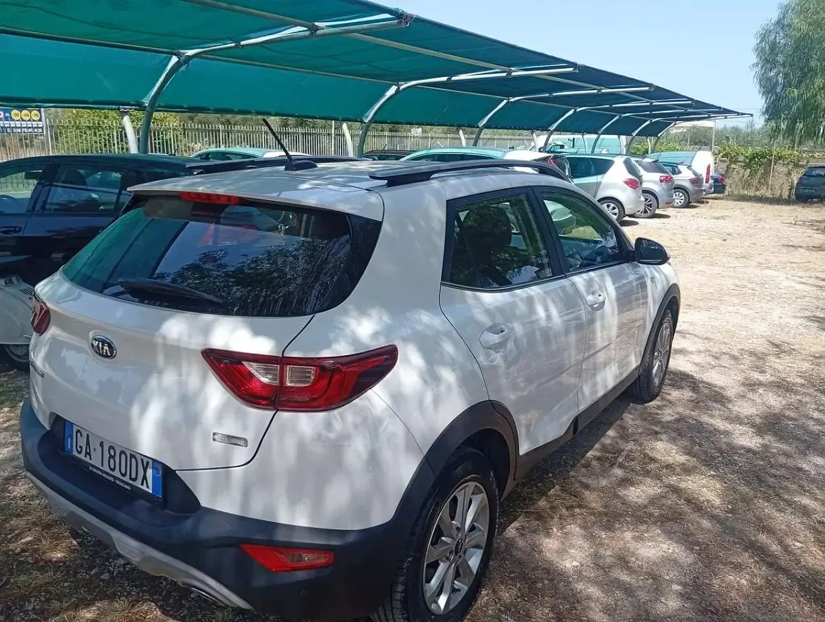 Usata Kia Stonic 97 CV (71 kW) 2020 Bianco SUV