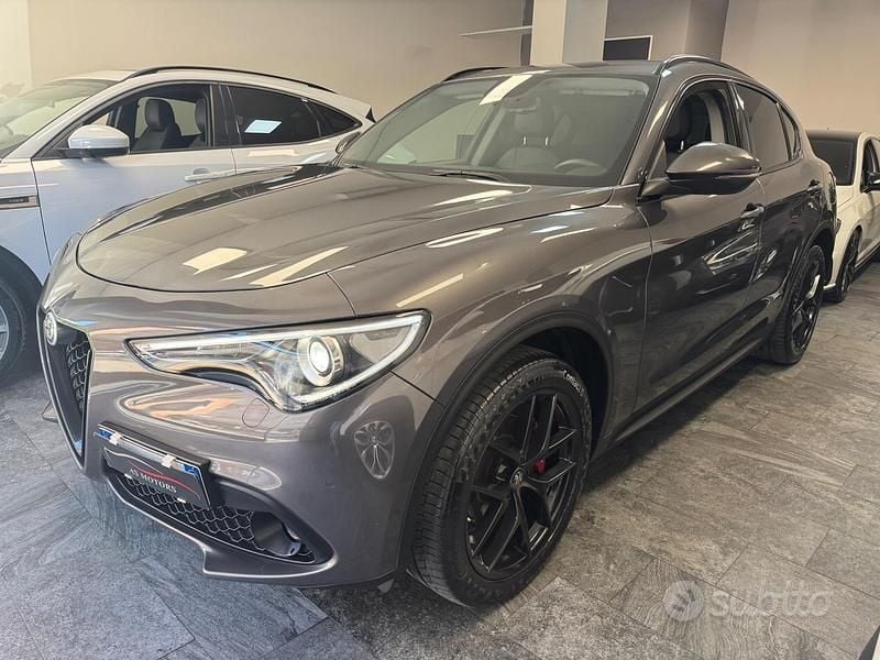Usata Alfa Romeo Stelvio Super 210 CV (154 kW) 2020 Grigio SUV