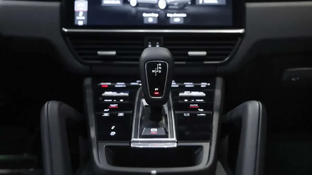 Usata Porsche Cayenne 441 CV (324 kW) 2019 Grigio SUV