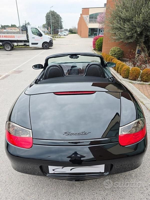 Usata Porsche Boxster 203 CV (149 kW) 1998 Nero Cabrio