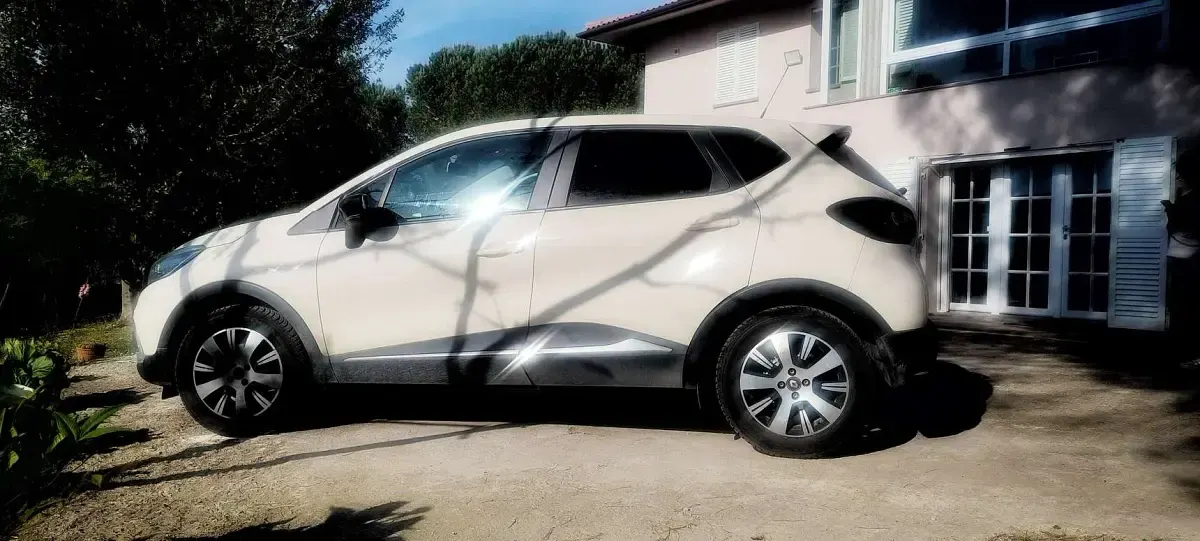 Usata Renault Captur 90 CV (66 kW) 2019 Beige SUV