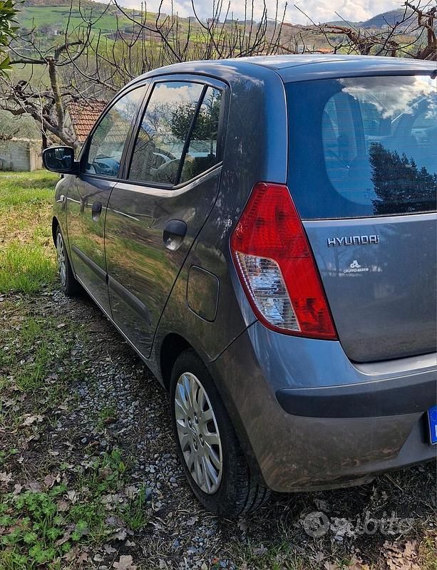 Usata Hyundai i10 Comfort 67 CV (49 kW) 2009 Grigio Utilitaria