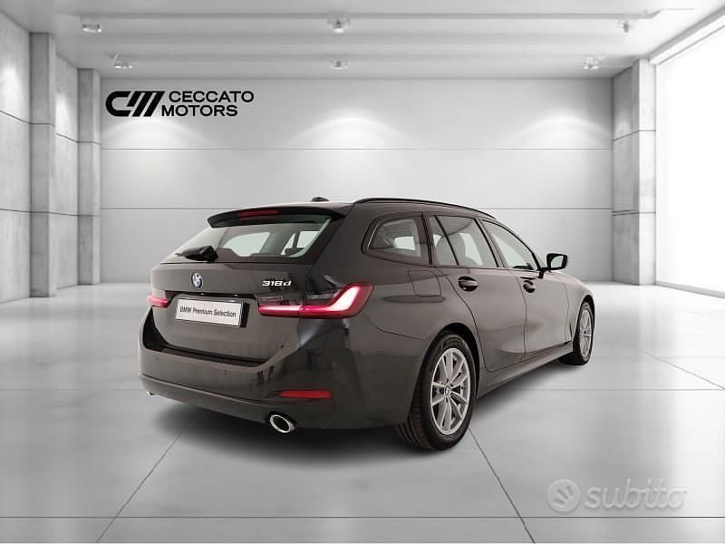 Usata BMW 318 Shadowline 2024 Grigio Station wagon