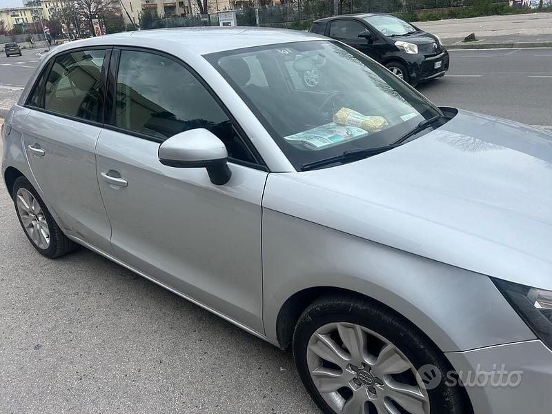 Usata Audi A1 90 CV (66 kW) 2012 Grigio Utilitaria