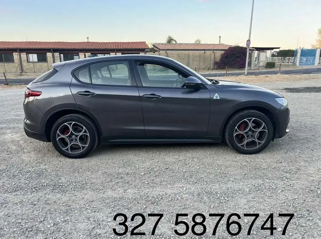 Usata Alfa Romeo Stelvio 209 CV (153 kW) 2017 SUV