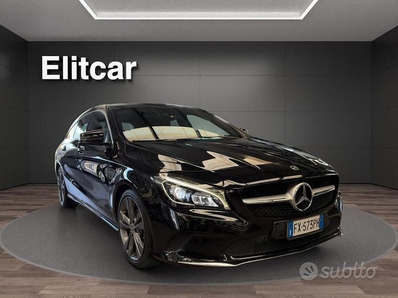 Usata Mercedes CLA180 122 CV (89 kW) 2018 Nero Berlina