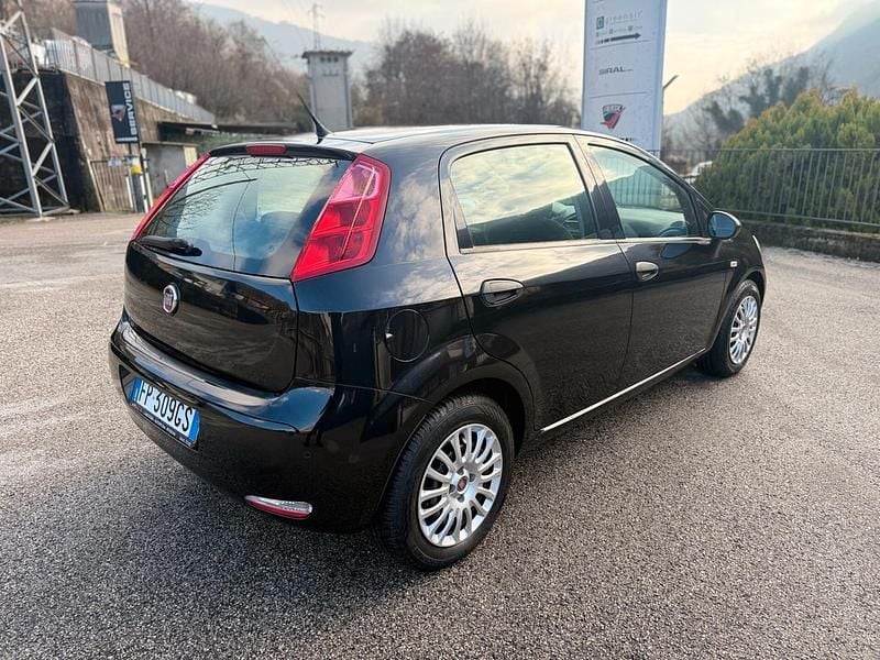 Usata Fiat Punto Street 95 CV (69 kW) 2018 Nero Utilitaria