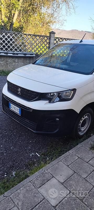 Usata Peugeot Partner 102 CV (75 kW) 2020 Bianco Monovolume