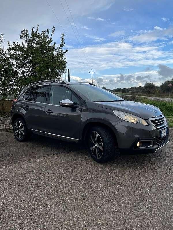 Usata Peugeot 2008 Allure 92 CV (67 kW) 2015 SUV