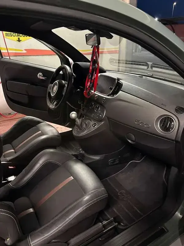 Usata Abarth 695 190 CV (139 kW) 2016 Utilitaria