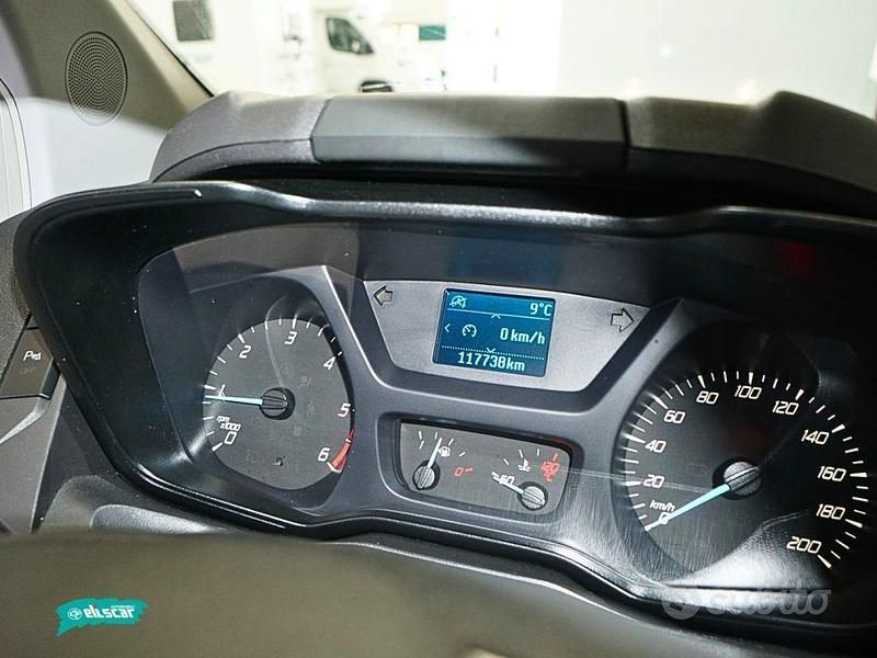 Usata Ford Transit Custom 131 CV (96 kW) 2017 Bianco Berlina