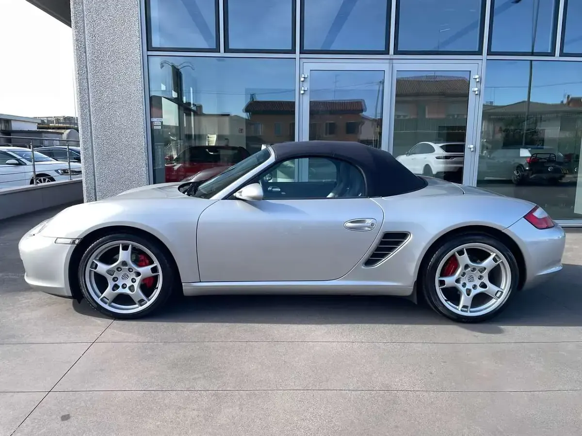 Usata Porsche Boxster 280 CV (205 kW) 2006 Argento Cabrio