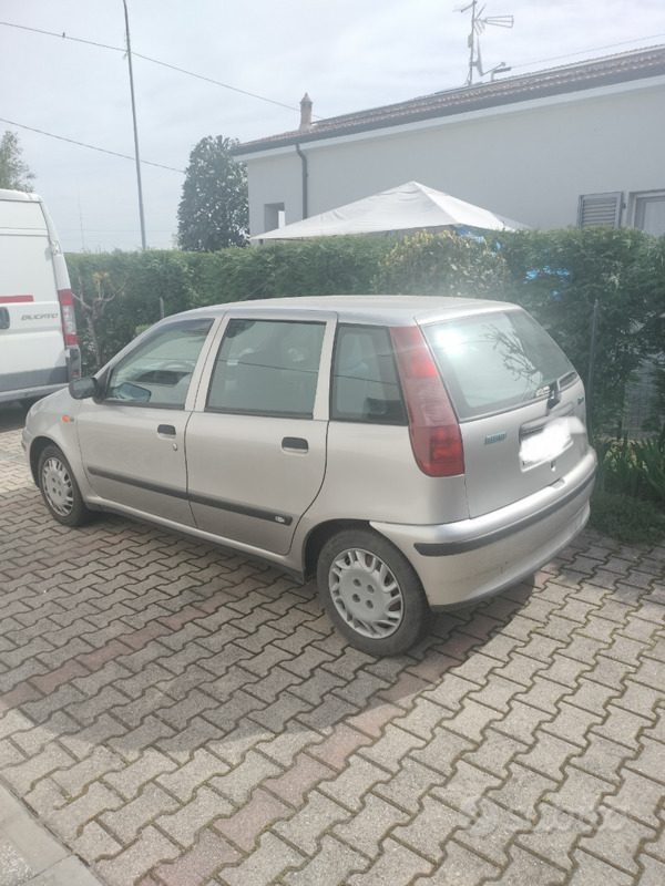 Usato 1998 Fiat Punto 1.2 Benzin 86 CV (500 €)