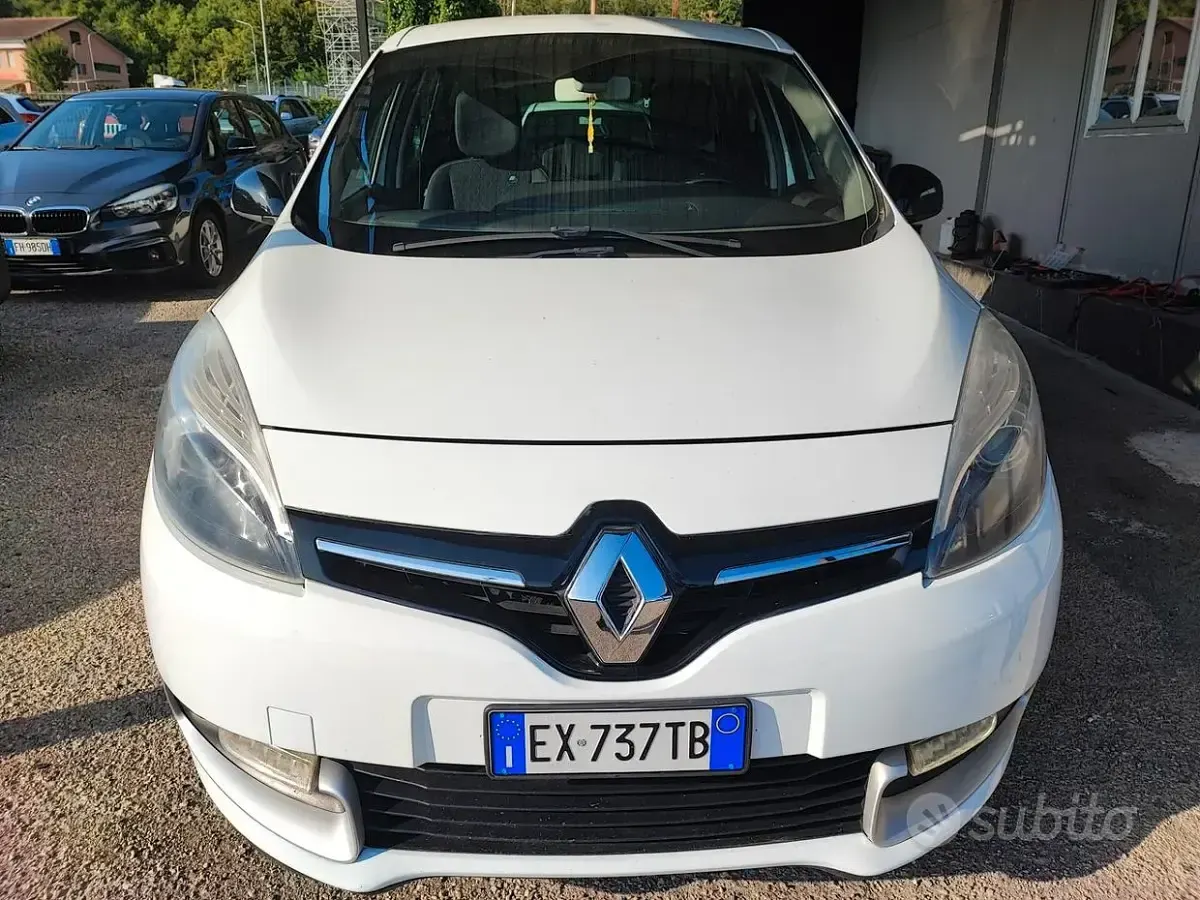 Usata Renault Scénic III LIMITED 95 CV (69 kW) 2014 Bianco Monovolume