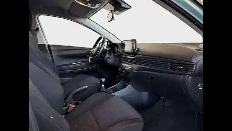 Usata Hyundai Bayon 84 CV (61 kW) 2024 Verde SUV