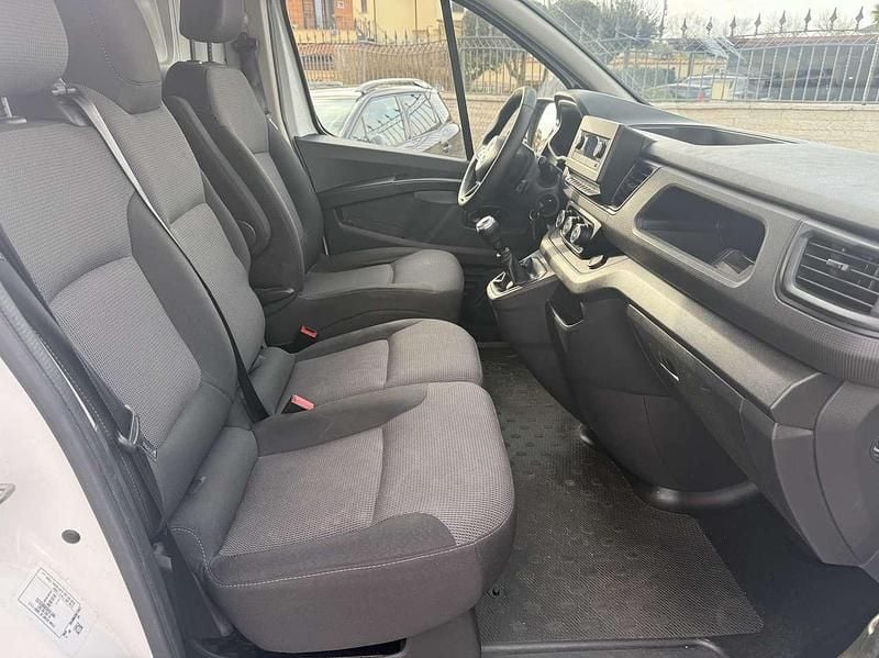 Usata Nissan Primastar Acenta+ 110 CV (80 kW) 2022 Bianco Monovolume