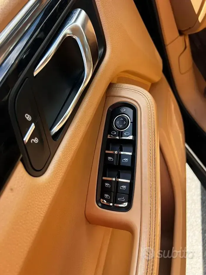 Usata Porsche Macan S 250 CV (183 kW) 2015 Nero SUV