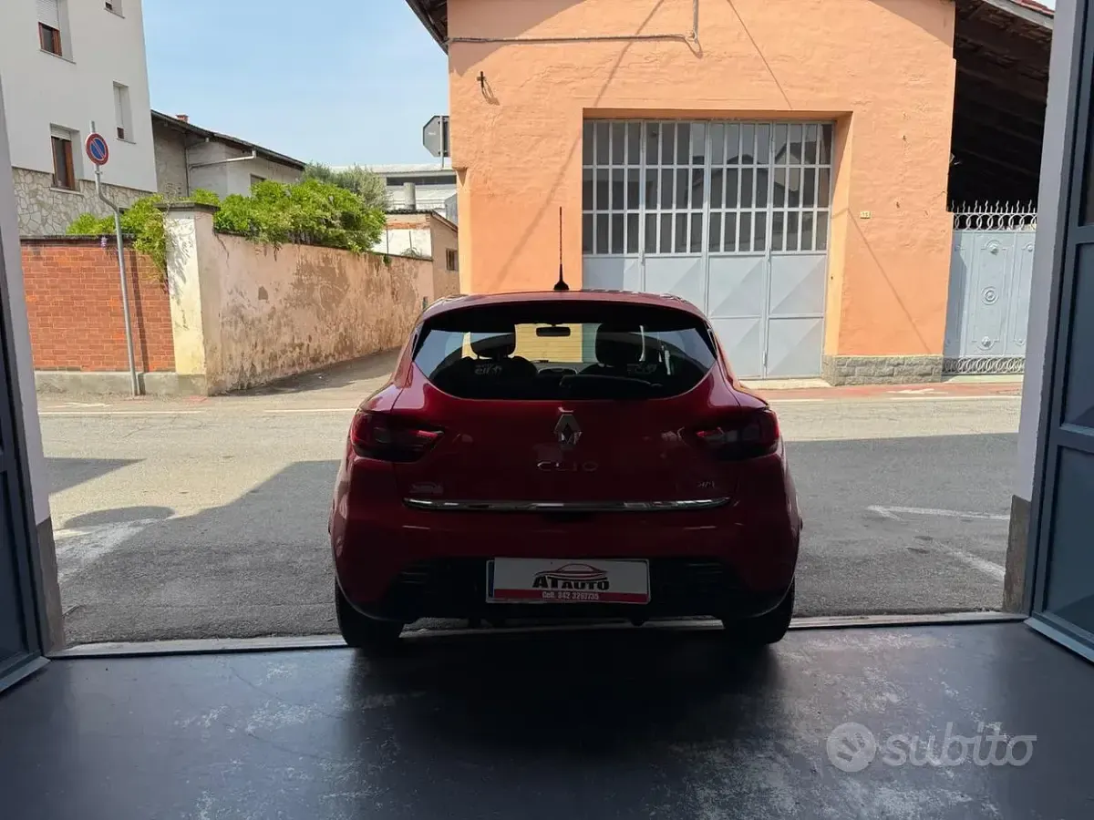 Usata Renault Clio IV 75 CV (55 kW) 2013 Rosso Berlina